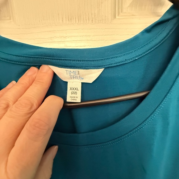 Women’s Short Sleeve Top - Picture 2 of 5